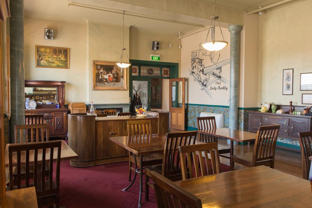 Victoria Railway Hotel Invercargill Esterno foto