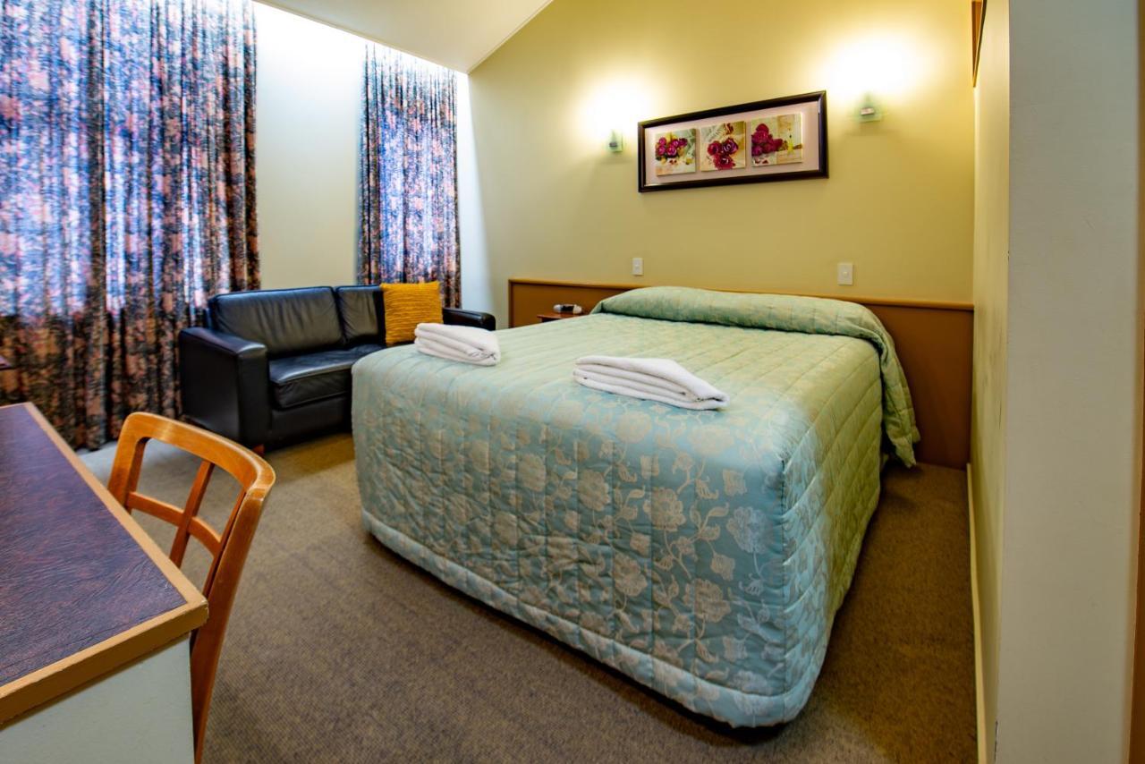 Victoria Railway Hotel Invercargill Esterno foto