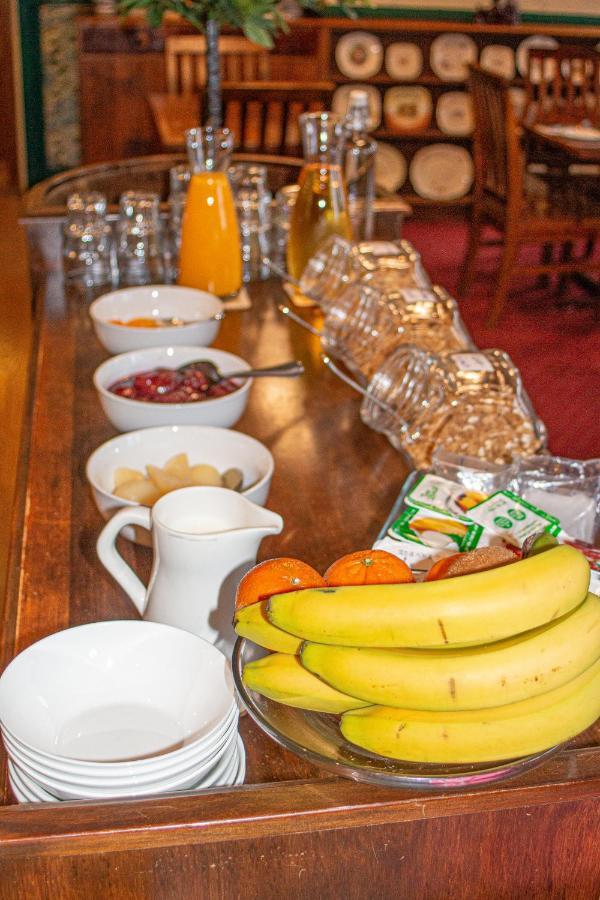 Victoria Railway Hotel Invercargill Esterno foto